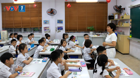 Chuẩn bị năm học mới 2020-2021: Đảm bảo cơ sở vật chất, đội ngũ giáo viên lớp 1 triển khai chương trình sách giáo khoa mới (21/8/2020)