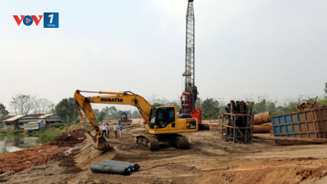 Hàng loạt dự án chậm tiến độ do vướng mặt bằng – Giải ngân vốn đầu tư công gặp nhiều khó khăn (3/9/2020)