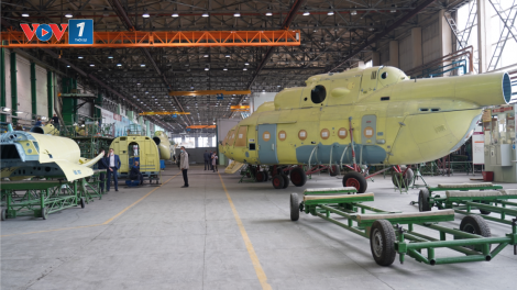 Thăm nhà máy sản xuất trực thăng hàng đầu thế giới tại Ulan-Ude, LB Nga (13/9/2020)