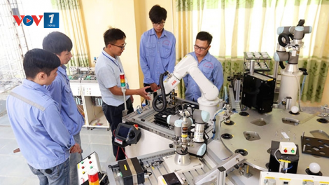 Phấn đấu tăng tỷ lệ học sinh đăng ký dự tuyển vào trường nghề (11/9/2020)