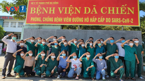 Đợt chia tay cuối cùng những bác sĩ hỗ trợ Đà Nẵng chống dịch Covid-19 (12/9/2020)