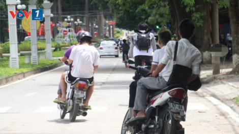 Bắc Kạn: Nỗi lo từ những chiếc xe biển số AA do học sinh điều khiển (9/9/2020)