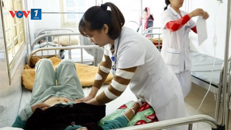 Hoàn thiện cơ chế chính sách để nâng cao chất lượng hoạt động của ngành y tế (24/09/2020)