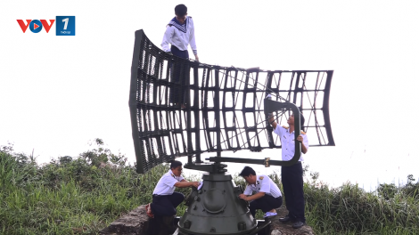 Những người lính Ra đa Vùng 4 Hải quân canh biển trên núi (2+3/10/2021)