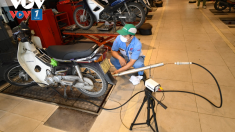 Đo kiểm tra khí thải xe mô tô, xe gắn máy đang lưu hành để cải thiện chất lượng không khí (17/11/2021)