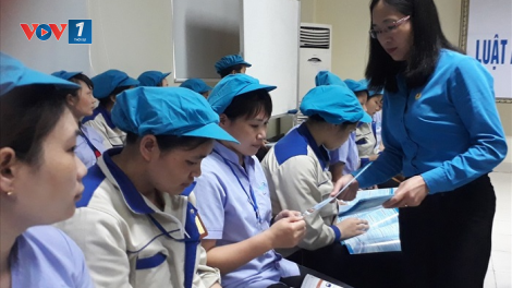 Công đoàn: bạn tâm giao của công nhân, người lao động (25/12/2021)