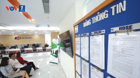 UB chứng khoán yêu cầu Công ty cổ phần phải đăng ký Công ty đại chúng theo tiêu chuẩn mới của Luật chứng khoán (5/2/2021)