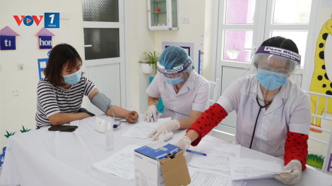 Hạn chế đến mức thấp nhất tai biến sau tiêm chủng Covid-19 (14/03/2021)