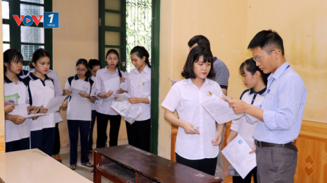Tuyển sinh ĐH 2021: Cần nâng cao chất lượng đề thi THPT quốc gia và giảm lệ phí xét tuyển (26/03/2021)