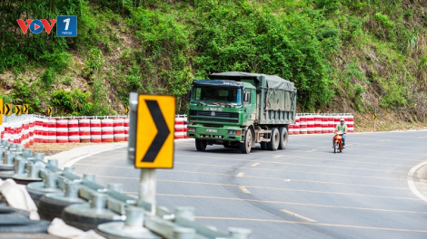 Kỹ thuật sử dụng phanh an toàn khi lái xe trên đường đèo dốc (07/04/2021)