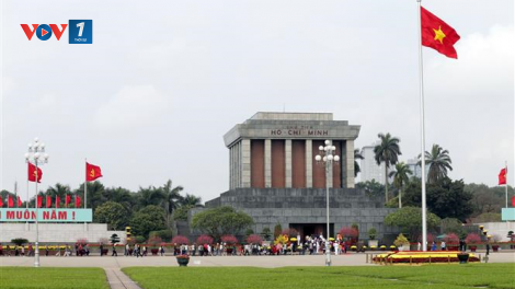 Người dân bày tỏ niềm kính yêu vô bờ với Chủ tịch Hồ Chí Minh (19/5/2021)