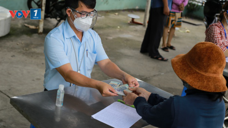 - Hỗ trợ lao động và doanh nghiệp bị ảnh hưởng bởi dịch Covid-19: Các địa phương khẩn trương triển khai Nghị quyết 68 (Ngày 20/07/2021)