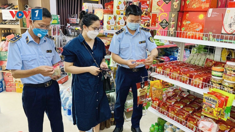 Vĩnh Phúc phát hiện 2 cơ sở kinh doanh bánh trung thu nhập lậu và thực phẩm quá hạn sử dụng (13/7/2021)