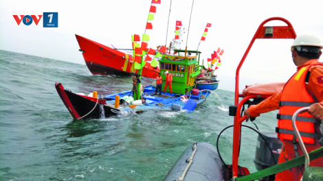 Chủ động phòng tránh tai nạn sự cố cho người và phương tiện trên biển trong mùa mưa bão (08/08/2021)