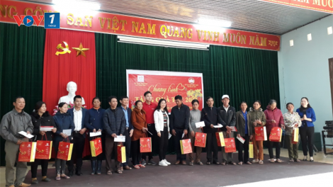 THỜI SỰ 21H30 ĐÊM 7/1/2023: Lãnh đạo Đảng, Nhà nước và các địa phương đẩy mạnh hoạt động chăm lo Tết cho gia đình chính sách, người nghèo và người có hoàn cảnh khó khăn ( Thời lượng chỉ gần 16 phút vì tường thuật trực tiếp)