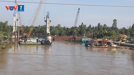 Tiền Giang: Các công trình ngăn mặn, trữ ngọt “chạy đua” với thời gian (03/01/2023)
