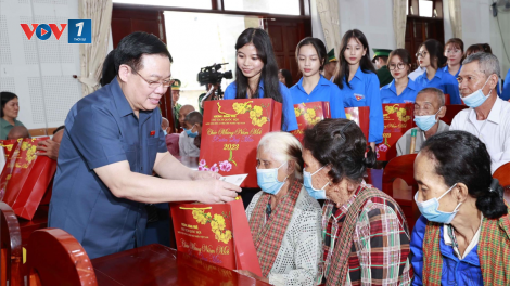 THỜI SỰ 21H30 ĐÊM 12/1/2022: Lãnh đạo Đảng, Nhà nước thăm, tặng quà quà Tết cho hộ nghèo, công nhân lao động