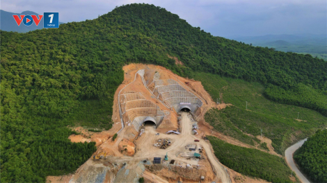 Tập trung thi công các dự án để đảm bảo tiến độ giải ngân cả năm của ngành GTVT (19/10/2023)