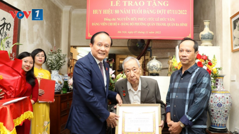 Loạt bài: Trọn vẹn lời thề Đảng viên - Bài 1 có nhan đề "Sắt son lời thề theo Đảng" (31/10/2023)