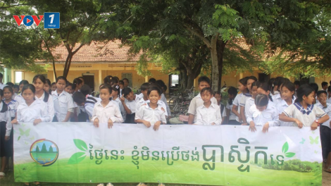 Chiến dịch tham vọng của Campuchia nhằm giảm rác thải nhựa (Ngày 20/11/2023)