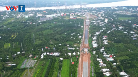 Loạt bài: "Vùng đất Chín Sông- giao thông đi trước, kinh tế phát triển theo sau" – Bài 2: “ Ý Đảng, lòng Dân” (2/11/2023)