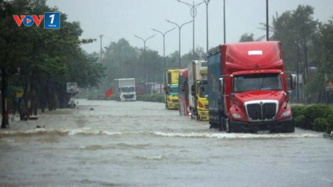 Lưu ý khi lái xe trời mưa