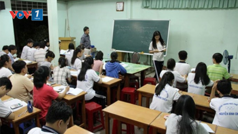 Nếu coi dạy thêm, học thêm là một ngành nghề kinh doanh có điều kiện thì cần quản lý ra sao để tránh biến tướng? (03/12/2023)