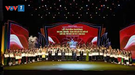 THỜI SỰ 6H SÁNG 27/12/2023: Vinh danh 143 học sinh, sinh viên, thanh niên dân tộc thiểu số tiêu biểu năm 2023.