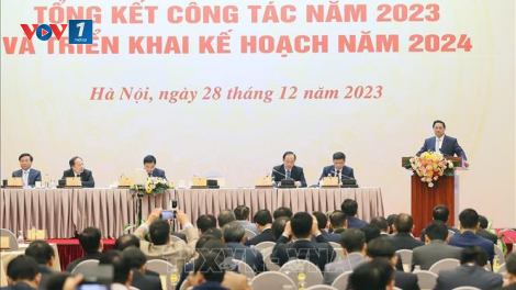 THỜI SỰ 12H TRƯA 28/12/2023: Thủ tướng Phạm Minh Chính dự Hội nghị tổng kết công tác năm 2023 và triển khai kế hoạch năm 2024 của Bộ Giao thông vận tải.