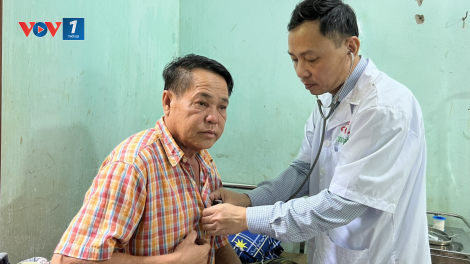 Thầy thuốc quân hàm xanh Việt Nam tại Lào (04/02/2023)