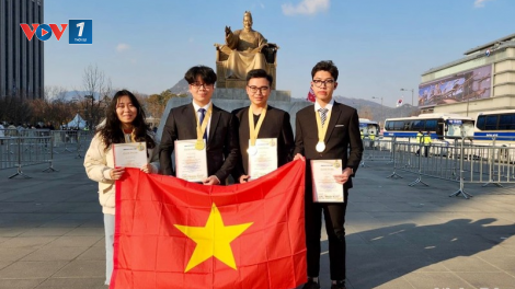 THỜI SỰ 6H SÁNG 6/2/2023: 4 học sinh trung học nước ta vừa đoạt Huy chương Vàng Olympic Phát minh và Sáng tạo thế giới.