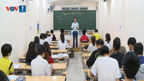 Tuyển sinh vào lớp 10: Nên thi hay xét tuyển? (10/03/2023)