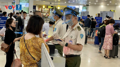 THỜI SỰ 6H SÁNG 17/3/2023: 3 tiếp viên của Hãng hàng không Vietnam Airlines bị cơ quan Hải quan bắt giữ do vận chuyển thuốc lắc và ma túy từ Pháp về Việt Nam