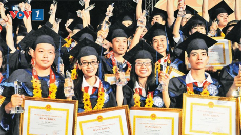 Phát hiện, thu hút, trọng dụng nhân tài: Vì sao chưa hiệu quả? (16/3/2023)