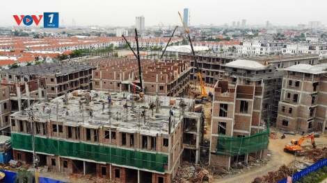 Nhiều dự án bất động sản quy mô lớn đang “nằm chờ” do vướng pháp lý (19/4/2023)