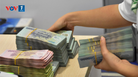 Lãi suất liên ngân hàng tăng vọt, Ngân hàng nhà nước bơm gần 29.600 tỷ hỗ trợ hệ thống (14/4/2023)