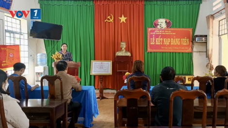 Đắc Lắc: Nỗ lực trong phát triển đảng viên ở thôn, buôn (23/5/2023)