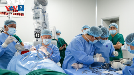 THỜI SỰ 6H SÁNG 30/5/2023: Lần đầu tiên Việt Nam ứng dụng Rô- bốt trí tuệ nhân tạo vào mổ não.