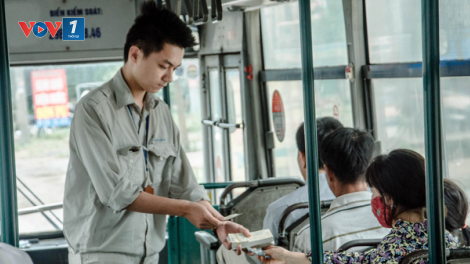 Bạn hữu đường xa: Những bác tài đi lên từ phụ xe với kinh nghiệm thực tế (4/5/2023)