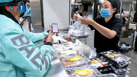 Bạn hữu đường xa: Bác tài chạy xe tải đường dài chia sẻ kinh nghiệm tìm quán ăn ngon dọc đường (11/5/2023)