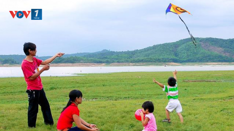 “Đến hè lại lo”, câu chuyện không mới nhưng luôn là vấn đề mang tính thời sự của các gia đình có con nhỏ mỗi khi hè về (27/5/2023)