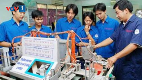 Cần giải pháp căn cơ cho thị trường lao động việc làm (06/6/2023)