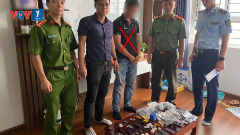 QLTT tăng cường phối hợp triệt phá đường dây cung cấp thiết bị gian lận thi cử (29/6/2023)