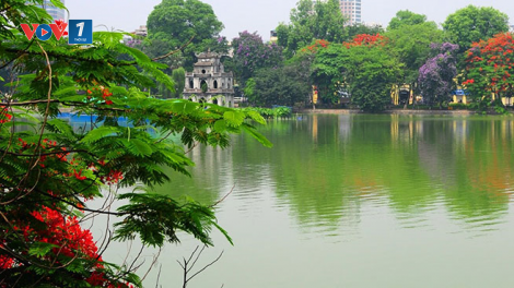 Loạt bài Người Hà Nội văn minh, thanh lịch: “Chất” Hà Nội– Hun đúc tinh hoa:  <br> Bài 1: “Chất” Hà Nội giữa bộn bề thách thức. (26/6/2023)