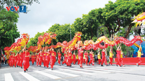 Loạt bài Người Hà Nội văn minh, thanh lịch: “Chất” Hà Nội– Hun đúc tinh hoa: <br>- Bài 3: Xây dựng con người có nhân cách, lối sống đẹp (29/6/2023)