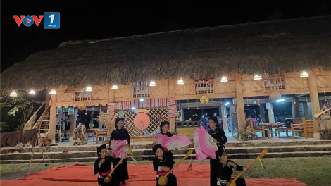 Phát triển du lịch cộng đồng: Tạo sinh kế bền vững cho đồng bào dân tộc thiểu số vùng cao (22/06/2023)