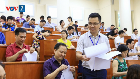 Đề xuất bỏ thi thăng hạng chức danh nghề nghiệp viên chức để giảm gánh nặng, tránh tốn kém (08/06/2023)