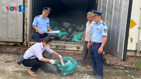 Tăng cường kiểm tra, ngăn chặn thực phẩm không đảm bảo an toàn vệ
sinh (25/8/2023)