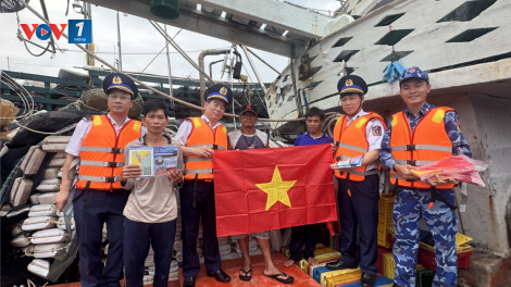 Chống khai thác IUU: Tăng kiểm soát tại cảng và xử lý trên biển (30/08/2023)