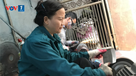 Loạt bài "Giữ lửa nghề truyền thống trong nhịp sống thủ đô" - bài 2: "Làng nghề Đa Sỹ - đệ nhất dao kéo đất Thăng Long" (08/08/2023)